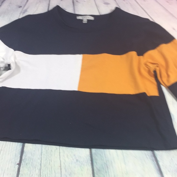 Gaze Cropped Long Sleeve Blocked Color Top Size L - Picture 5 of 7